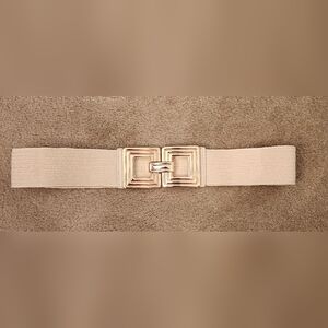 Cream Woven Elastic Belt with Gold Geometric Buckle